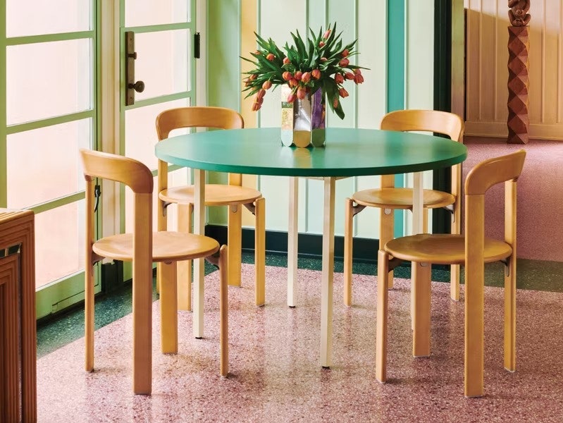 Traditional oval dining table